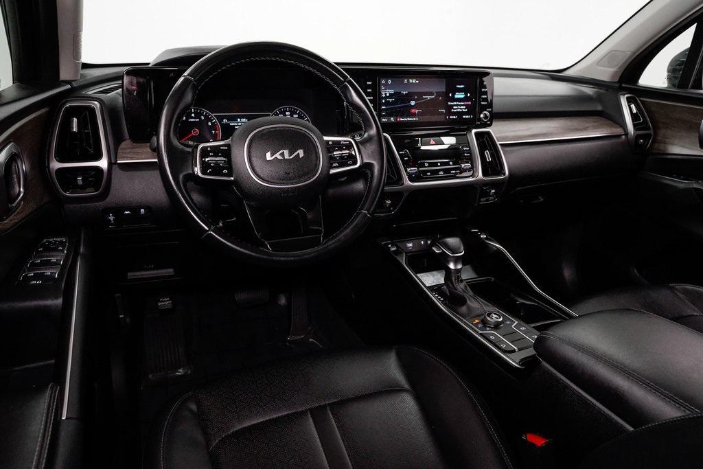 used 2023 Kia Sorento car, priced at $27,950