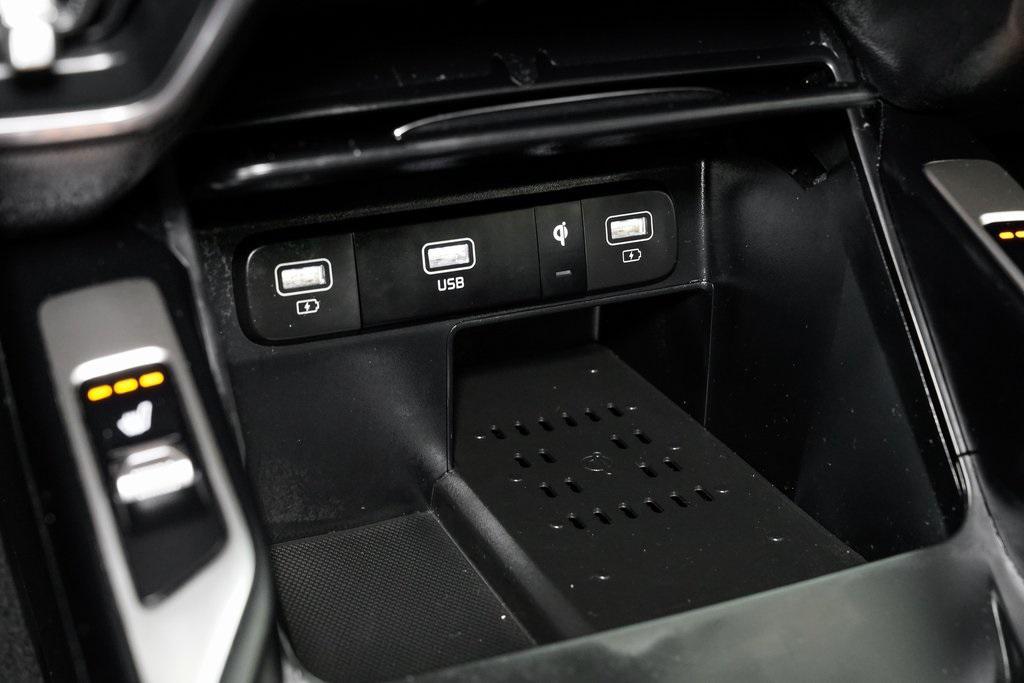 used 2023 Kia Sorento car, priced at $27,950