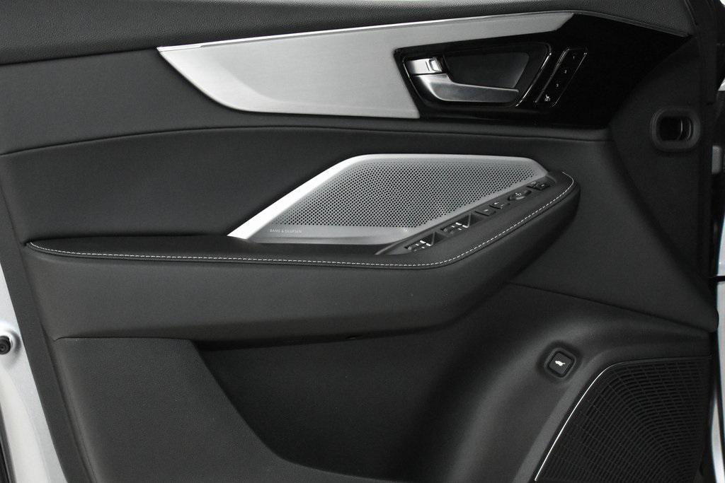 new 2025 Acura MDX car, priced at $59,750