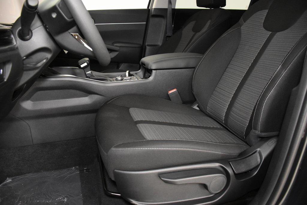 new 2024 Kia Sorento car, priced at $28,997