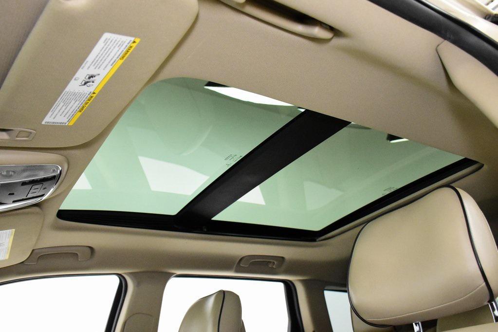 used 2014 Jeep Grand Cherokee car, priced at $10,711