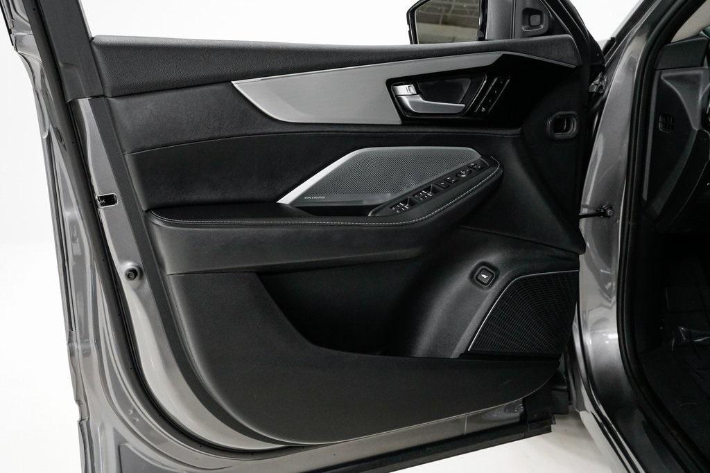 used 2025 Acura MDX car, priced at $47,500