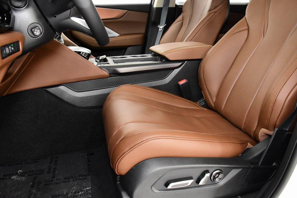 new 2025 Acura MDX car, priced at $59,750