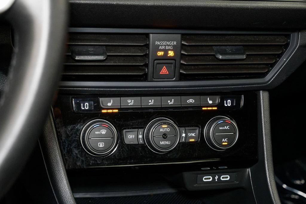 used 2024 Volkswagen Jetta car, priced at $19,995