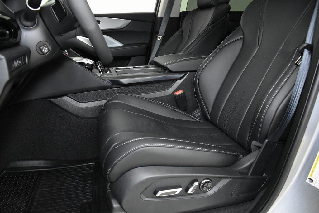 new 2026 Acura MDX car, priced at $61,350