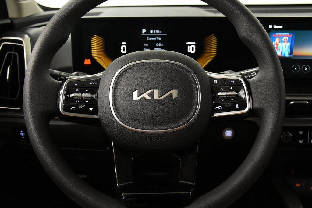 used 2024 Kia Sorento car, priced at $25,294
