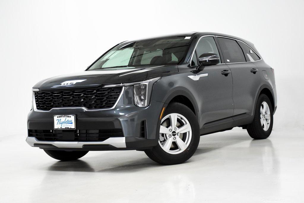 used 2024 Kia Sorento car, priced at $25,294
