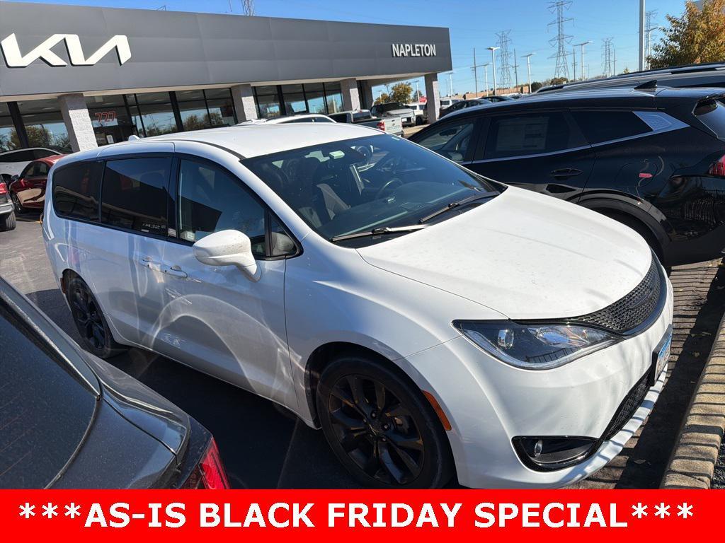 used 2020 Chrysler Pacifica car, priced at $16,700