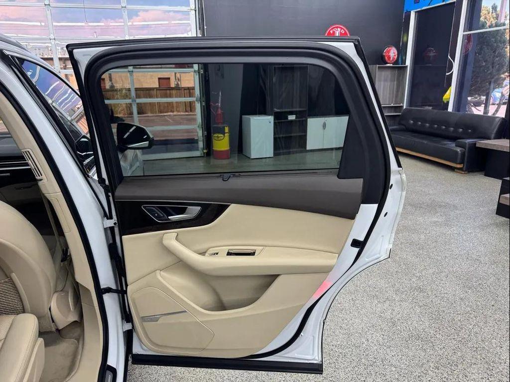 used 2017 Audi Q7 car, priced at $19,695