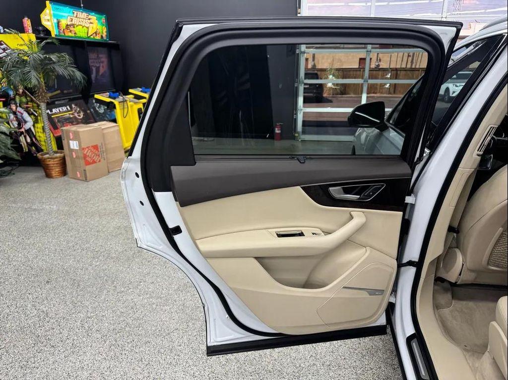 used 2017 Audi Q7 car, priced at $19,695
