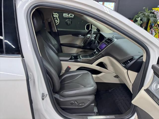 used 2019 Lincoln Nautilus car, priced at $23,995