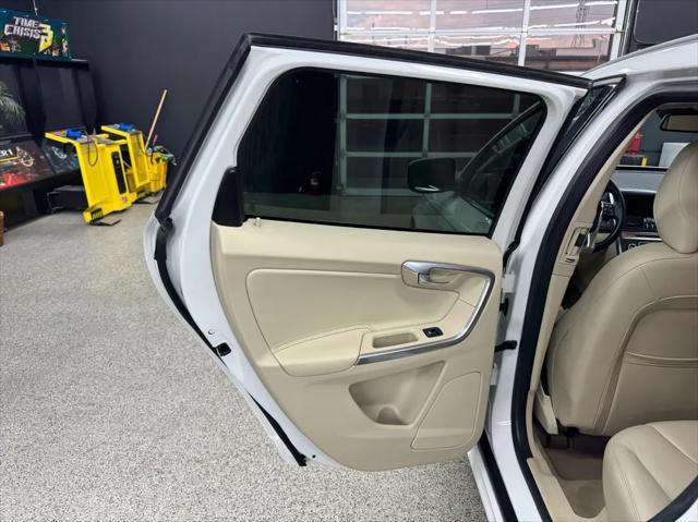 used 2015 Volvo XC60 car, priced at $15,895