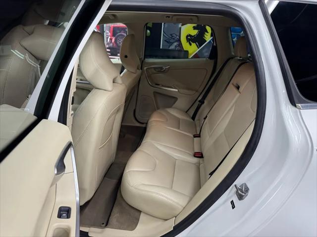 used 2015 Volvo XC60 car, priced at $15,895