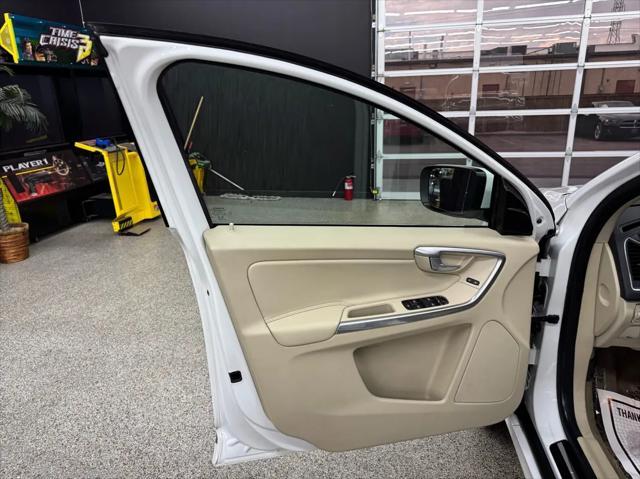 used 2015 Volvo XC60 car, priced at $15,895