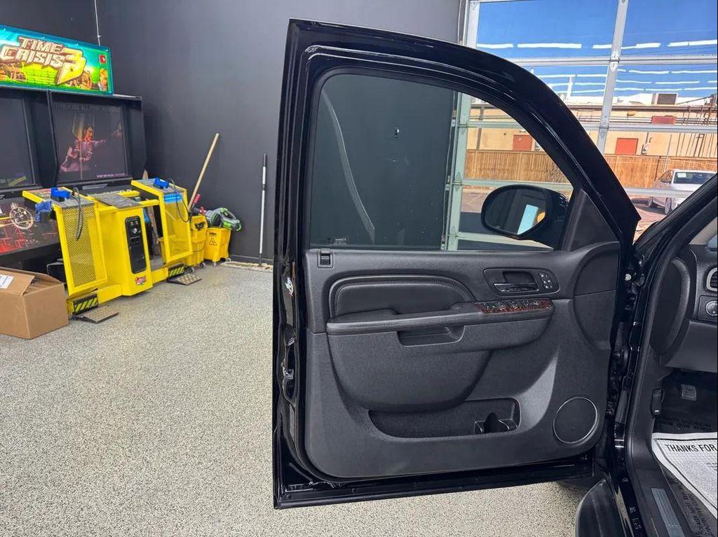 used 2014 GMC Yukon car, priced at $21,991