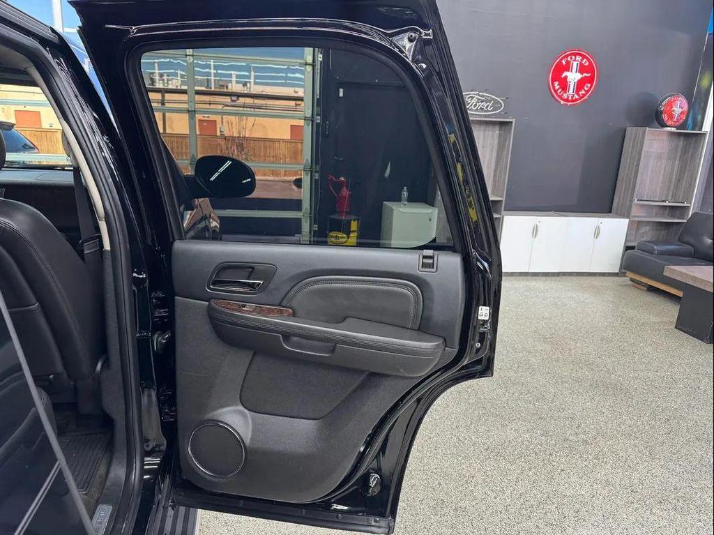 used 2014 GMC Yukon car, priced at $21,991