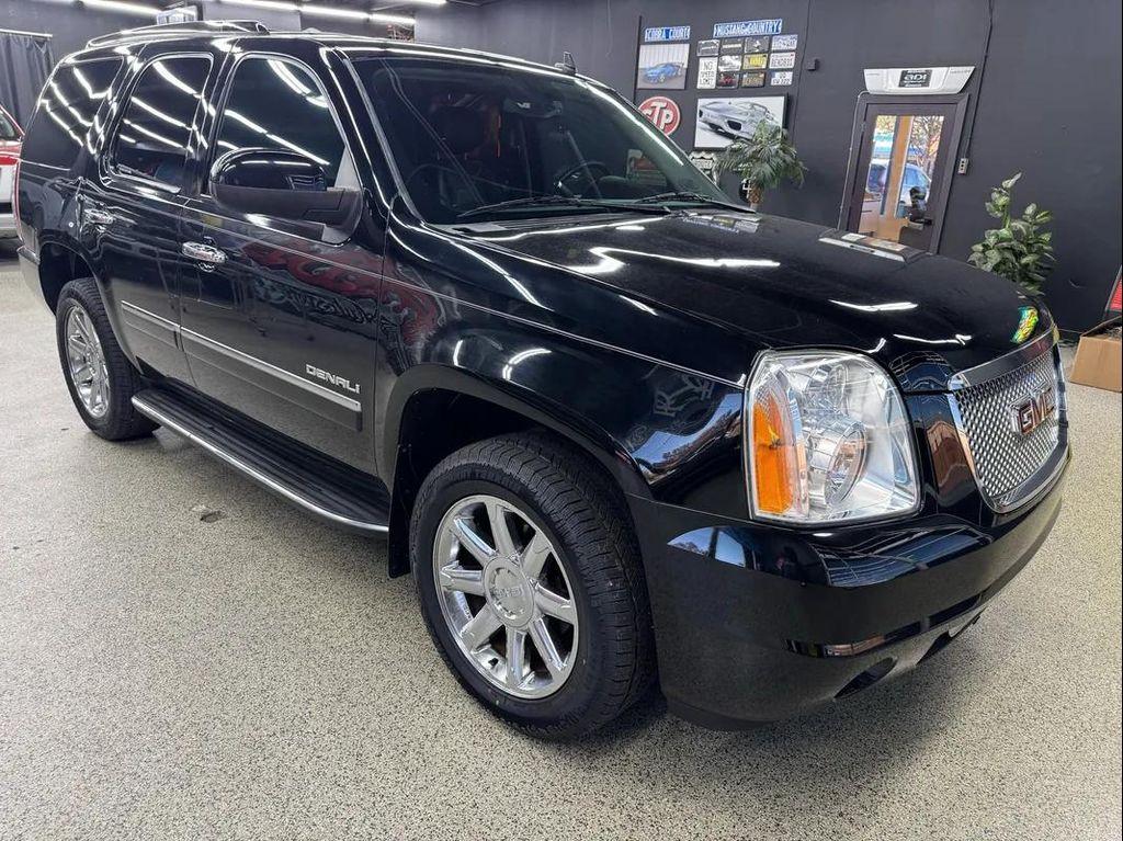 used 2014 GMC Yukon car, priced at $21,991