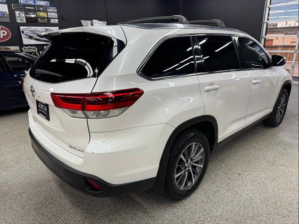 used 2019 Toyota Highlander car, priced at $27,995