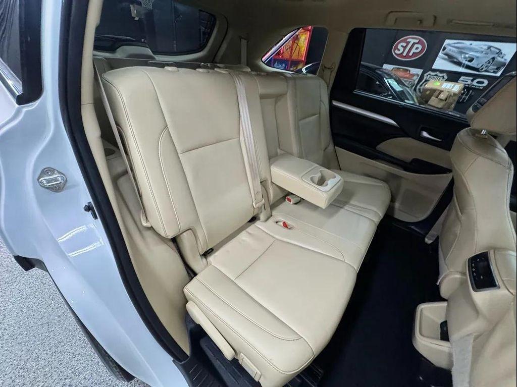 used 2019 Toyota Highlander car, priced at $27,995