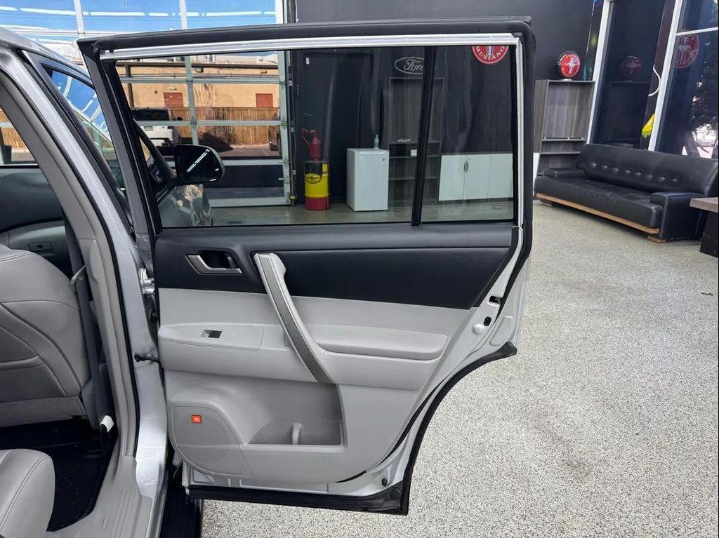 used 2012 Toyota Highlander car, priced at $14,995