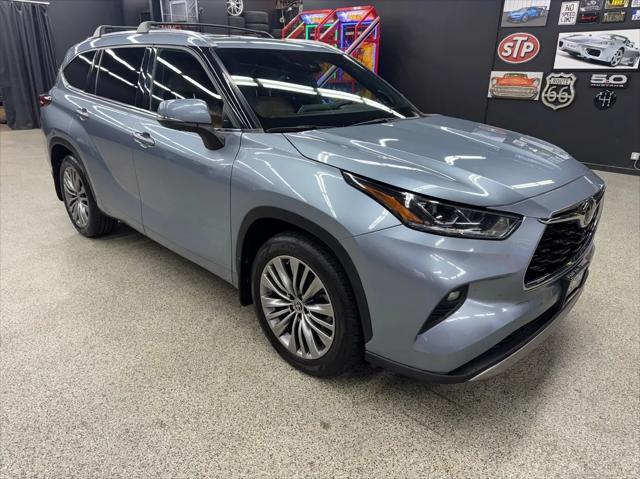 used 2021 Toyota Highlander car, priced at $36,525