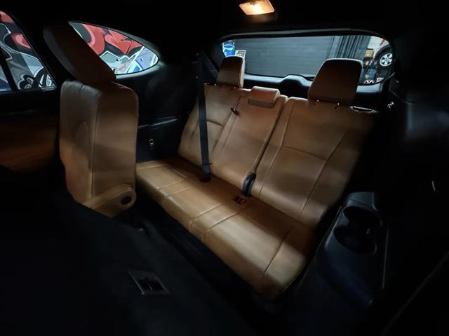 used 2021 Toyota Highlander car, priced at $36,525