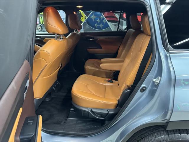 used 2021 Toyota Highlander car, priced at $36,525