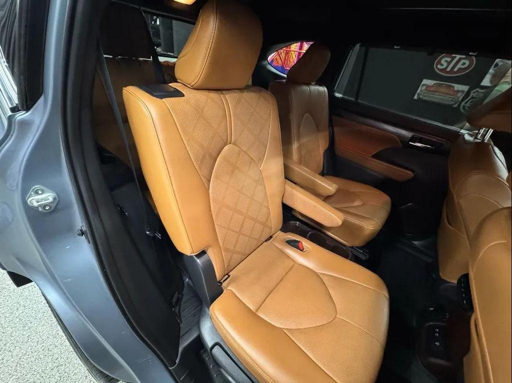used 2021 Toyota Highlander car, priced at $36,995