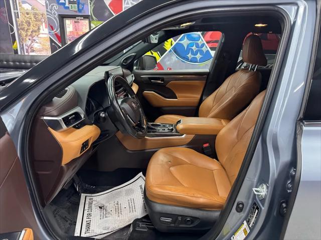 used 2021 Toyota Highlander car, priced at $36,525