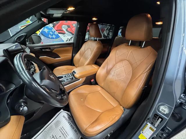 used 2021 Toyota Highlander car, priced at $36,525
