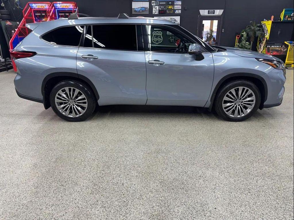 used 2021 Toyota Highlander car, priced at $36,995