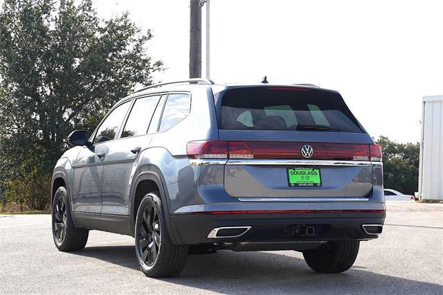 new 2024 Volkswagen Atlas car, priced at $39,039