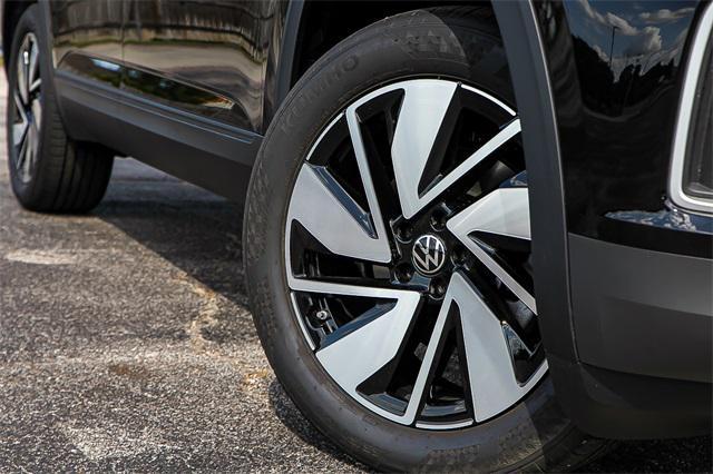 new 2024 Volkswagen Atlas car, priced at $41,190