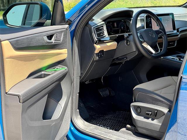 new 2025 Volkswagen Atlas Cross Sport car, priced at $38,361