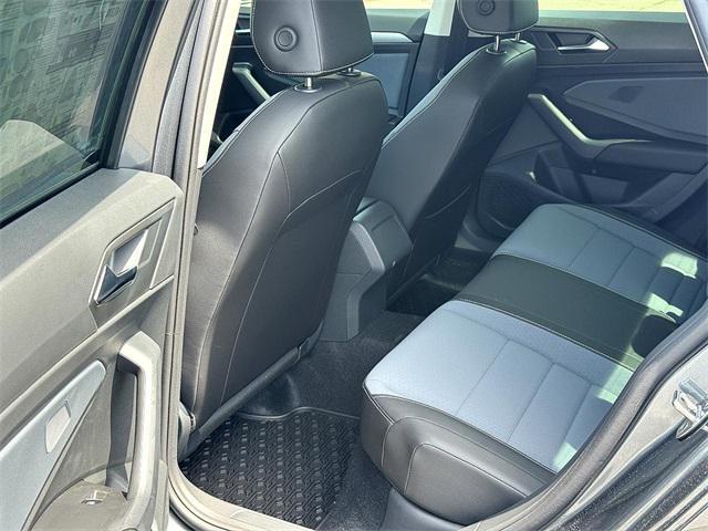 new 2025 Volkswagen Jetta car, priced at $27,661