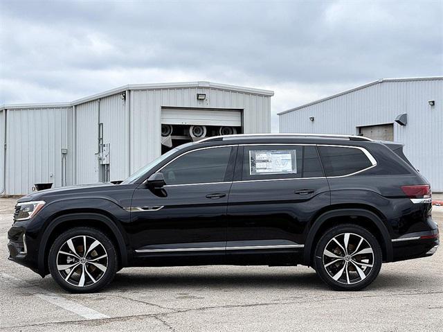 new 2025 Volkswagen Atlas car, priced at $52,646