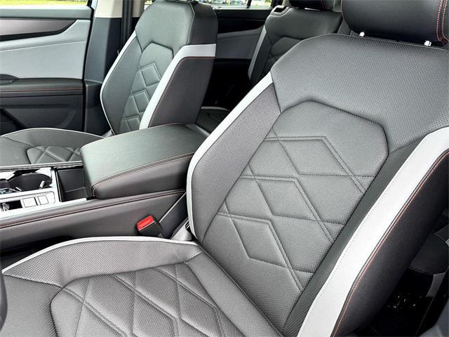 new 2025 Volkswagen Atlas car, priced at $47,306