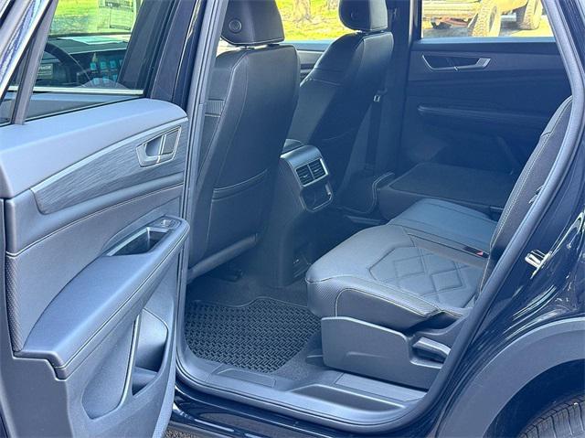 new 2025 Volkswagen Atlas Cross Sport car, priced at $40,978