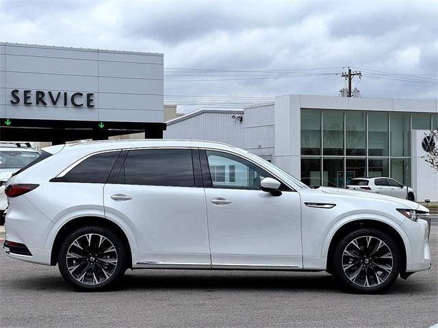 new 2025 Mazda CX-90 car, priced at $55,718