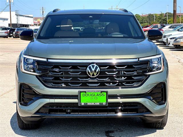 new 2026 Volkswagen Atlas Cross Sport car, priced at $52,634