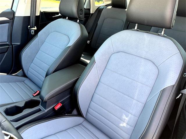 new 2025 Volkswagen Jetta car, priced at $27,057