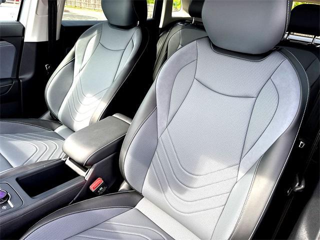 new 2025 Volkswagen Tiguan car, priced at $32,926