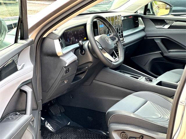 new 2025 Volkswagen Tiguan car, priced at $32,926