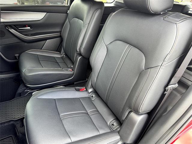 new 2025 Mazda CX-90 car, priced at $40,345
