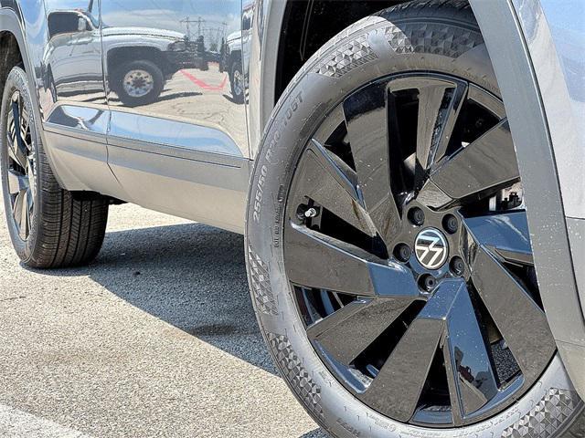 new 2025 Volkswagen Atlas Cross Sport car, priced at $44,491