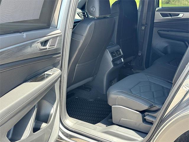 new 2025 Volkswagen Atlas Cross Sport car, priced at $44,491