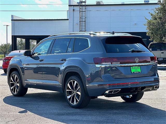 new 2025 Volkswagen Atlas car, priced at $56,081