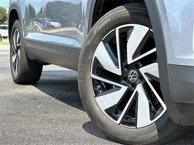 used 2024 Volkswagen Atlas car, priced at $39,888