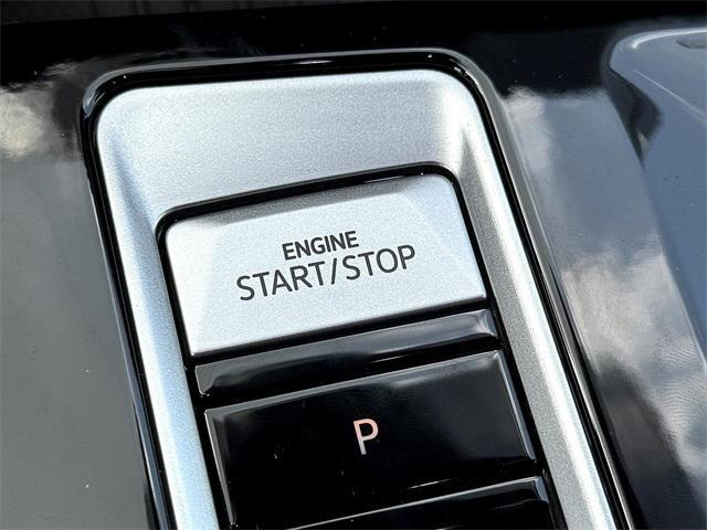 new 2025 Volkswagen Atlas car, priced at $48,174