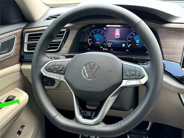 new 2025 Volkswagen Atlas car, priced at $52,484